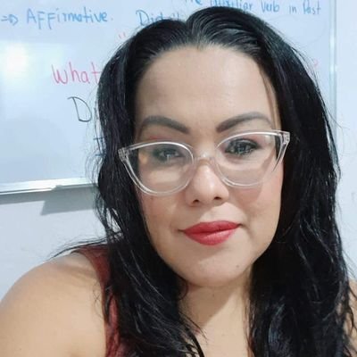 Marianiszavalaa's profile picture. Profesora de inglés a la orden 😉
