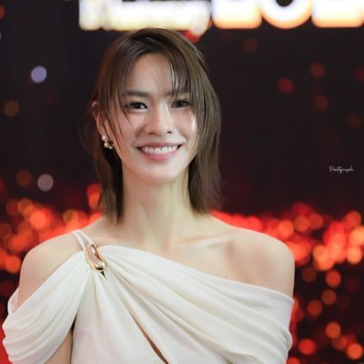 LinLin122's profile picture. 