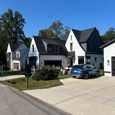 Dyl_Gal's profile picture. 