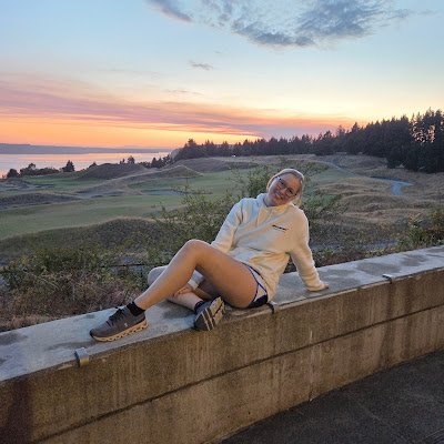 AshUCM27's profile picture. 