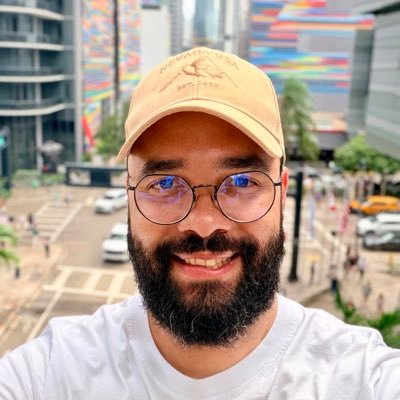 FilipeNMarques's profile picture. Mobile Developer, casado, apaixonado por tecnologia, empreendedorismo e desenvolvimento pessoal.