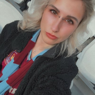 vi0letb0nes's profile picture. Claret & Blue since the day I was born 🫧🫧 CHAMPIONS OF EUROPE 🏆