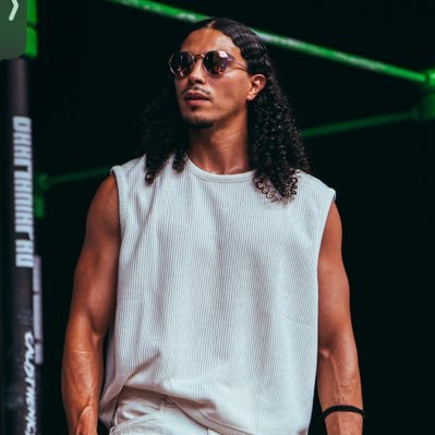 IsmaelSW's profile picture. Instagram: swismaelon , SW Calistenia , Crear comunidad atraves del deporte , romper con los esteriotipos, FUCK THE RACISM.