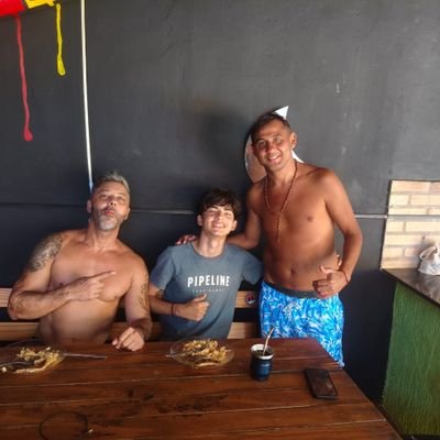 FlavioNatella's profile picture. Padre de Avril🧡
Asesor Político 
@teamtrump #MAGA🇺🇲
Asesor de lá Selecciòn Argentina de Futbol ⚽🇦🇷 ❤️ 
Asesor de Futbol del Club Atlético River Plat⚽🇦🇷❤️