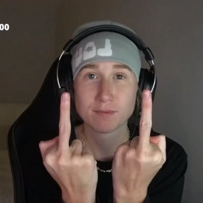 hardphlonch's profile picture. 24 / sheher / big gay🍏🍋🍇🍎🍋‍🟩🍓🍐🍌🍉 im just here for d&p/katieb