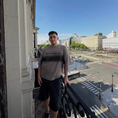 guerra169's profile picture. 🫦