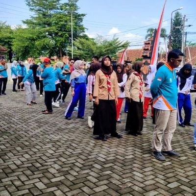 DTWMamir's profile picture. 200% bukan siapa-siapa