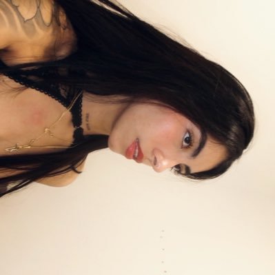Katth666's profile picture. soy fan de Shrek, amante de las baladas americanas y del suero 🤤 Ig: https://t.co/H5MdUpzMFI