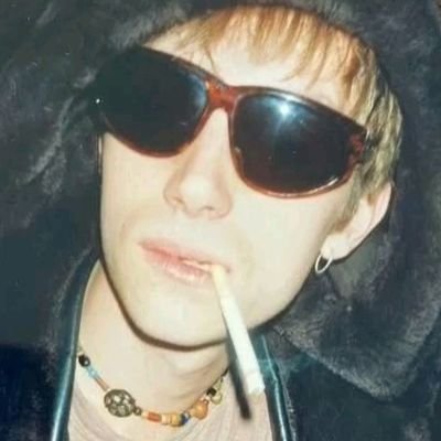 biurrzelf's profile picture. 