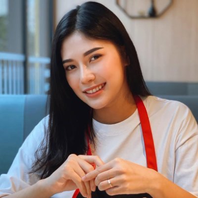 kaymacristina's profile picture. Designing brands by day, chasing sunsets by weekend.
 Graphic Designer , Photography & Climbing lover