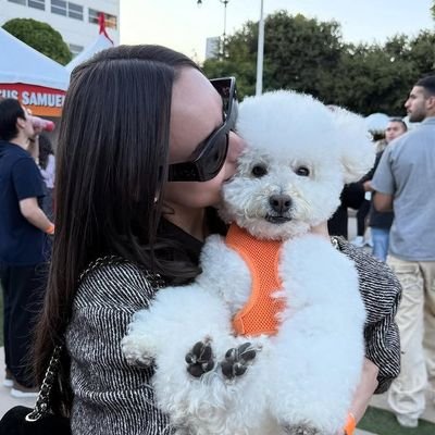 infinitoscarson's profile picture. she’s more than OK....she’s LOUD. 
And no matter how much it hurt deep down inside....she finds the strength to survive (...)🤍💫 I know you know.
•fan account•