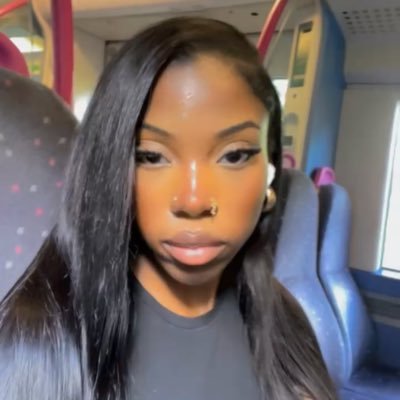 jolib_'s profile picture. angry black woman🐬🧚🏾‍♀️🦄💞
