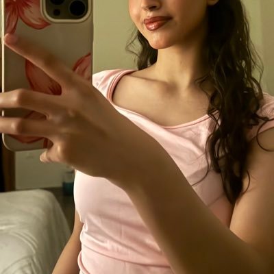 qvin__'s profile picture. 