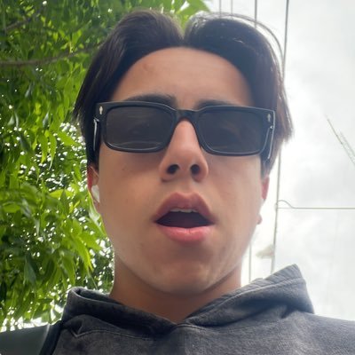 TobiVillet's profile picture. River🐔, Arsenal, y Memphis Grizzlies.                  
          Los cimbronazos a veces te acomodan los tantos..