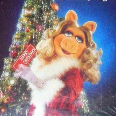 pyoiqu's profile picture. musictwt, sometimes I say interesting things, 19