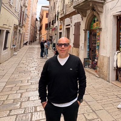 luchopops76's profile picture. CEO & Creative Director en POPS / ACD