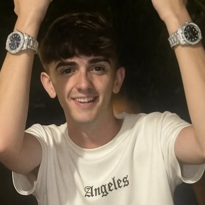 Tprofited's profile picture. 17 | UK | I scale brands for a living :)