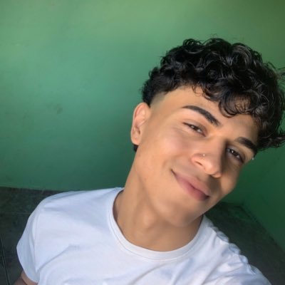 fcknlui's profile picture. ig: oluizyn