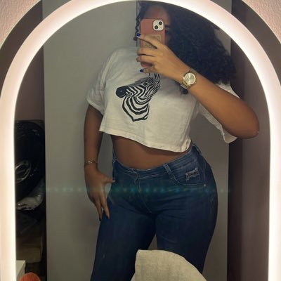 barroslbx's profile picture. as vezes eu tweeto por tédio e apago depois. @fluminenseFC 🇭🇺