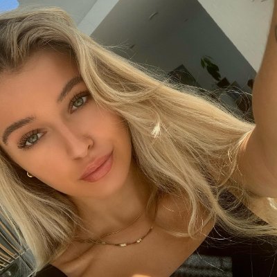 Late___night's profile picture. Life has no script, only the story you weave yourself. Every day is a chance to start anew☕🚀