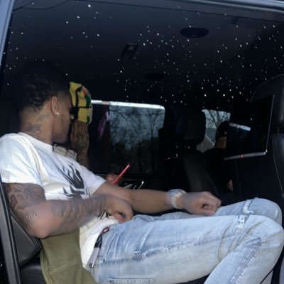 _11golive's profile picture. 