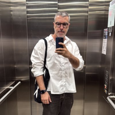 rextod's profile picture. ilustrador e quadrinista, autor da HQ Cara-Unicórnio e Dark Room❤️‍🔥