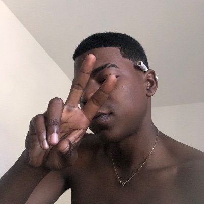 mllk_PT's profile picture. - Rlk7️⃣7️⃣7️⃣

SÓ RESTO ÓDIO 🤬🫵🏽