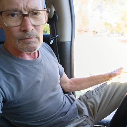 Richard12012085's profile picture. 