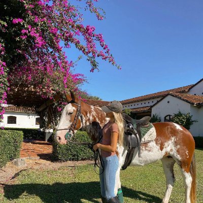 KristinaMeitha's profile picture. Go confidently in the direction of your dreams. Live the life you hav