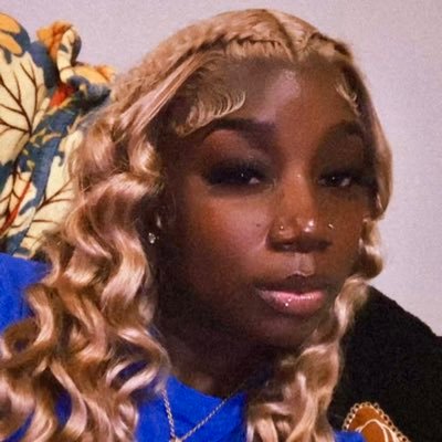 yourfairyy_'s profile picture. 