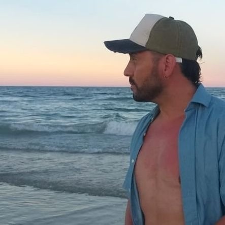 pavlomen2a's profile picture. 