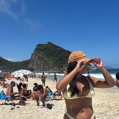 daniimorgado_'s profile picture. procure-me em qualquer confusão