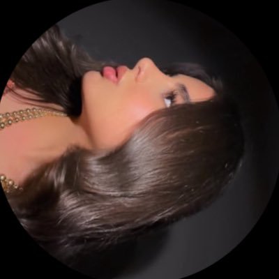 nuzhin0's profile picture. 