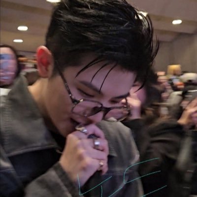 abecdfu's profile picture. ass. (akun suka suka)