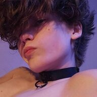 goodboy6946's profile picture. اكره اللي يدخل يكتب هاي والقرف ده ادخل بالجد علطول
انا فيمبوي 🏳️‍⚧️
 ديوث على مامتي 🧕
 مامي مطلقة ومحرومة من المتعة ❤️‍🔥