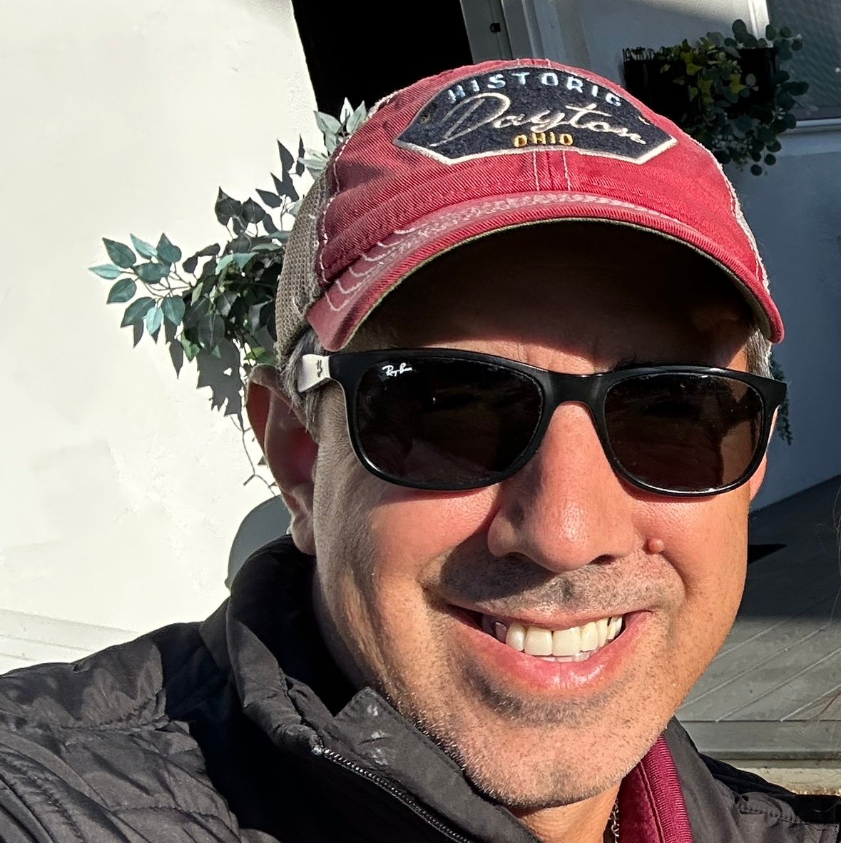 SantiagoPerezEK's profile picture. Entrepreneur focused on creating, improving, and pushing forward. Always grinding, always building. Code is my zen and my way to shape the future.