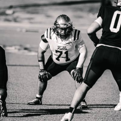 Brandonrami1290's profile picture. C/O 2026’ OL | 5’9 240 | CFHS || e-mail Brrmadrid12@yahoo.com | https://t.co/29pdLdTYQ5 |