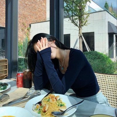 lucy5147981's profile picture. I am looking for someone with whom I can build a deep relationship based on mutual respect🙆‍♀️