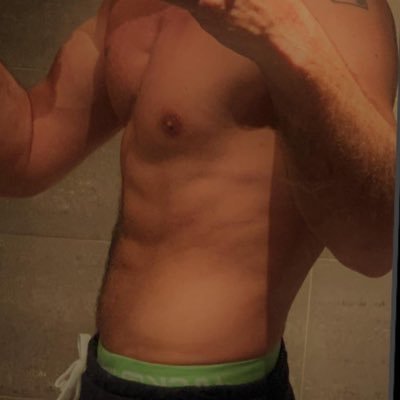 Tiouw22's profile picture. Fitness✨Kickboxing✨ Music✨Crypto✨ Sunshine💫