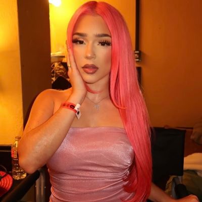 wlella_'s profile picture. — Life is like ɑ fucking dreɑm. #shifttwt