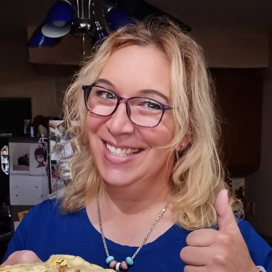 NormalAndiLynn's profile picture. Single trans mom of 7: An adorable mini golden doodle, 2 crazy cats, 2 obnoxious parakeets, a cool leopard gecko and a teenager 🤪