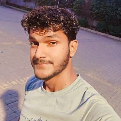 AmaalMallikOFC's profile picture. Positive ➕