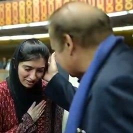 AsimFMShebazPM's profile picture. fan Account 
PmlN 
100% follow back for 🇵🇰 hardworking people
صلی اللہ علیہ وسلم