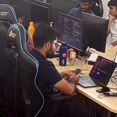 asiiff98's profile picture. Software Engineer at @0xppl_ 
Building the decentralized future with code, humor, and a touch of blockchain magic! 
DM to collab on the next big thing, #web3