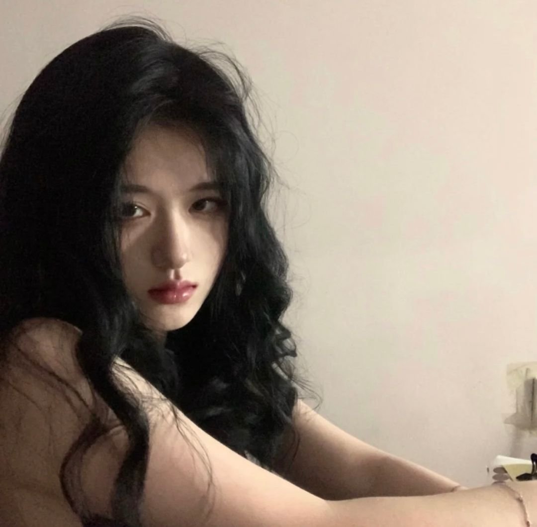 Artist_Aakash's profile picture. 02年刚入推❤️ 人去年刚毕业,白天有正常的工作,人美活好乖巧可爱可上门 清纯颜值天花板前凸后翘皮肤白嫩腰细腿长蜜桃臂吻69极度配合约的哥哥点我:@071933gin