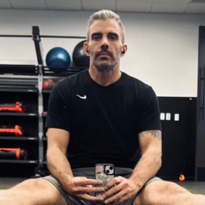 red_flag_raised's profile picture. 🚫 clankers