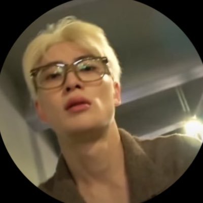 _Vnou's profile picture. اتابع انمي ومسلسلات واقرا مانهوا والعب ps5  💁🏻‍♀️