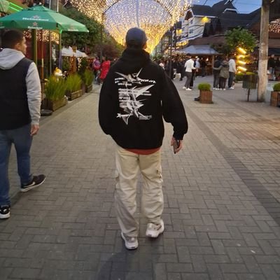 Juanpistag's profile picture. ...