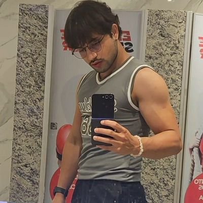 pabloaraujoa's profile picture. 𝘚𝘦𝘵𝘵𝘪𝘯𝘨 𝘵𝘩𝘦 𝘴𝘵𝘢𝘨𝘦............
✭✭✭✭✭✭✭✭✭✭✭✭