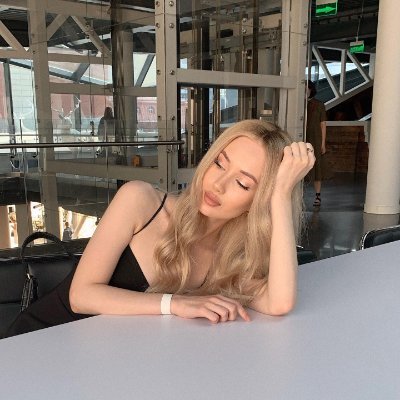 alicee0819's profile picture. Independent women who love life.